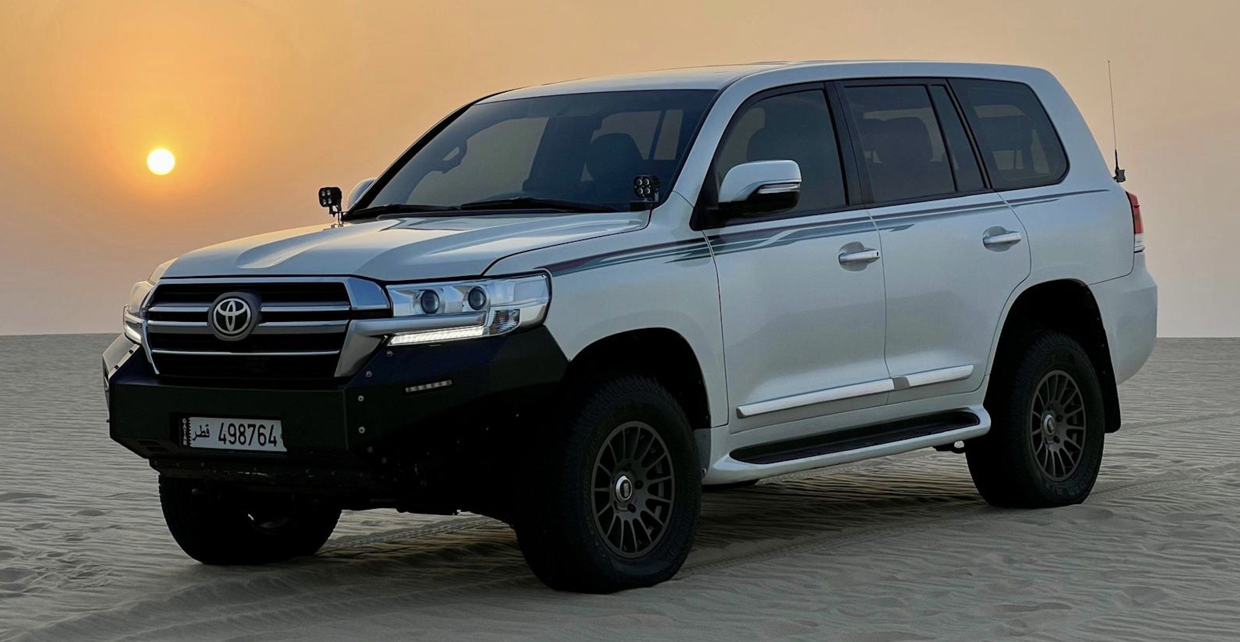 Toyota Land Cruiser 200 — 1